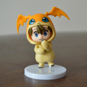 Figura de Digimon (T.K. Takaishi disfrazado de Patamon)